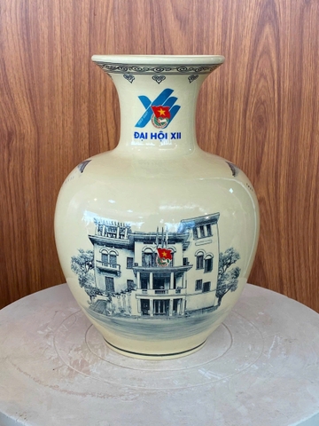 Bình Bảo Châu Cao 28cm In Logo Đại Hội Gốm Truyền Thống