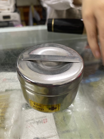 bát nốc y tế  có nắp nhỏ