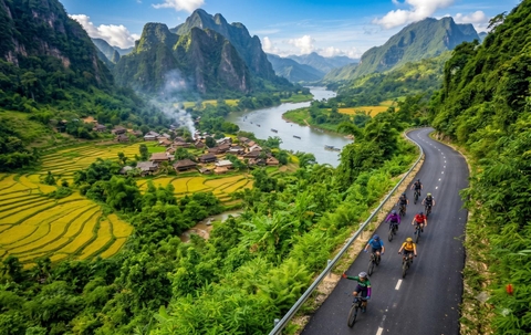 15 DAY NORTHERN LAOS CYCLING TOURS | LUANG PRABANG -VIENTIANE ADVENTURE