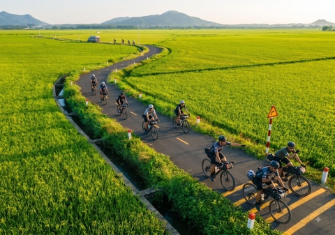 17 DAY VIETNAM CYCLING TOURS | HANOI- HO CHI MINH BIKE ADVENTURE