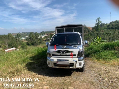 Ốp Kiếm Ốp Quả Trám Mặt Trước K200/K250/Bonggo KIA