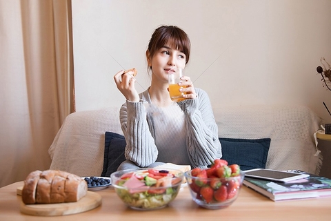 7 thói quen mà phụ nữ nhất định phải theo đuổi. Không chỉ khỏe, mà còn đẹp