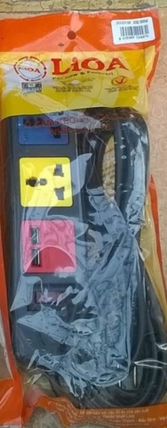 Ổ CẮM LIOA CÓ USB KẾT HỢP 02 Ổ CẮM ĐA NĂNG MODEL 3D32NUSB