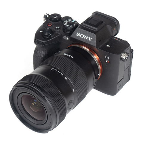 Ống kính TAMRON  17-50mm F4 Di III VXD For Sony E