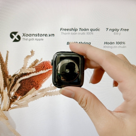 Apple Watch Series 4 nhôm 44mm Cũ GPS Đen - P100_BH 12 tháng-Q1KDV1