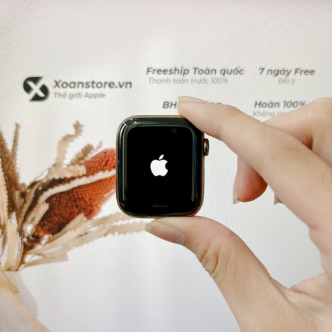 Apple Watch Series 4 thép 44mm Cũ GPS Vàng-99k - P100-BH 12 tháng-89KDTW