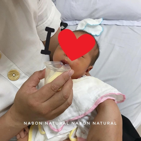 Cốc Đút Sữa Nabon Natural Cho Trẻ Sơ Sinh Đã Tiệt Trùng 2026 – Cốc Đút Sữa Silicon An Toàn Vệ Sinh Chia Vạch Chính Xác Dễ Dùng Cho Bé Uống Sữa Thuốc Chính Hãng Giá Rẻ