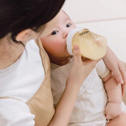 Bình sữa Hegen PPSU 150ml núm ti size S từ 1 – 3 tháng, White