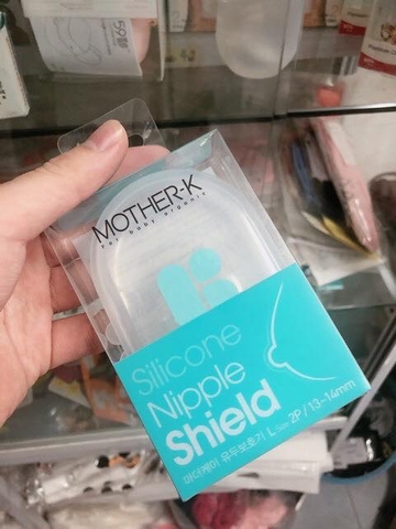 Trợ ti silicone Mother-K Hàn Quốc chất liệu silicone mềm, bám dính tốt có kèm hộp