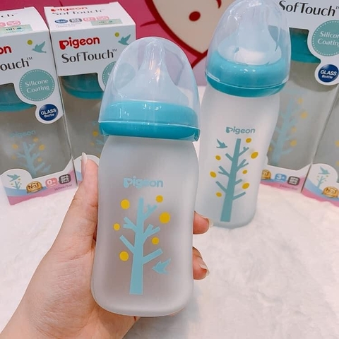 Bình sữa thủy tinh silicone cây xanh Pigeon 160ml & 240ml