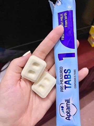 Sữa Aptamil Anh Hộp 24 Thanh Số 1 (0-6 tháng) Hỗ Trợ Tiêu Hóa, Tăng Chiều Cao, Phát Triển Toàn Diện