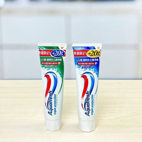 Kem đánh răng Aquafresh hương bạc hà/trà xanh 160g