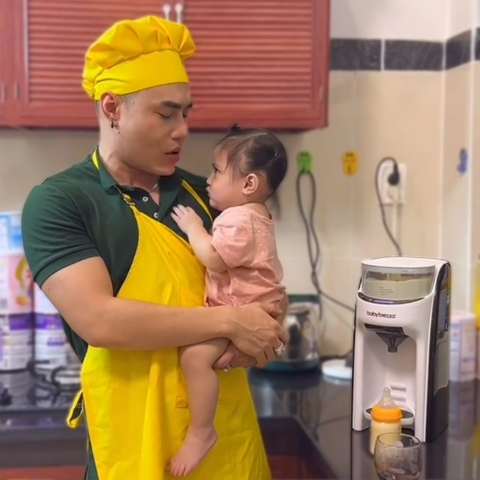 MÁY PHA SỮA BABY BREZZA FORMULA PRO ADVANCED CỦA MỸ