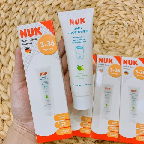 Kem đánh răng trẻ em 3-36 tháng không Flouride 50ml Nuk Đức