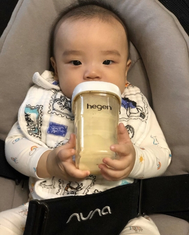 Bình sữa Hegen PPSU 240ml núm ti size M từ 3 – 6 tháng, White