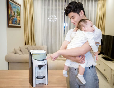 Máy pha sữa Baby Brezza Formula Pro Advanced