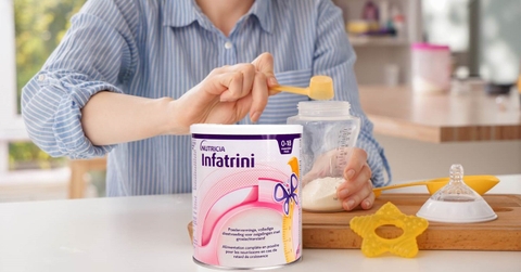 Sữa bột Infatrini Đức cao năng lượng giúp bé tăng cân từ 0-18 tháng 400g