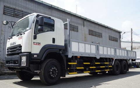 Isuzu FVM34TE4 15 tấn thùng lửng