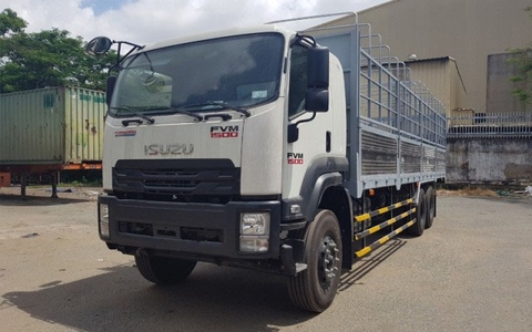 Isuzu FVM34WE4 15 tấn thùng bạt