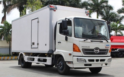 Hino FC9JLTC 6.5 tấn thùng bảo ôn