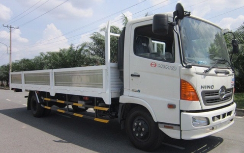 Hino FC9JJTA 6 tấn thùng lửng