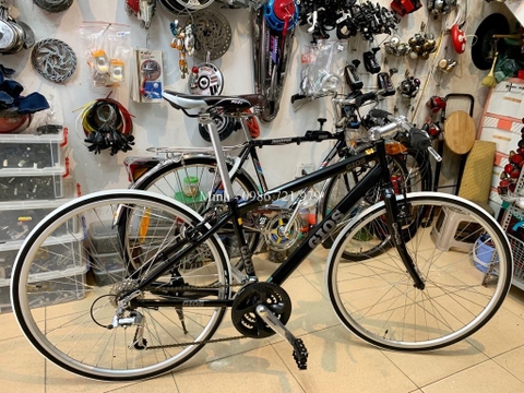 Xe thể thao gios Ý suất nhật