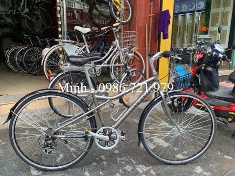 xe LAND ROVED Anh suất nhận đồ zin 100 %