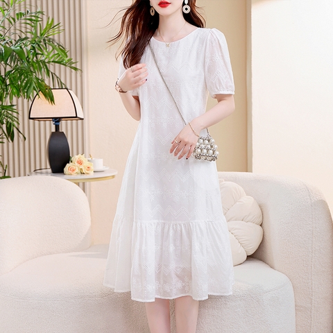 ma-l769-vay-trang-pho-bien-dang-suong-cao-cap