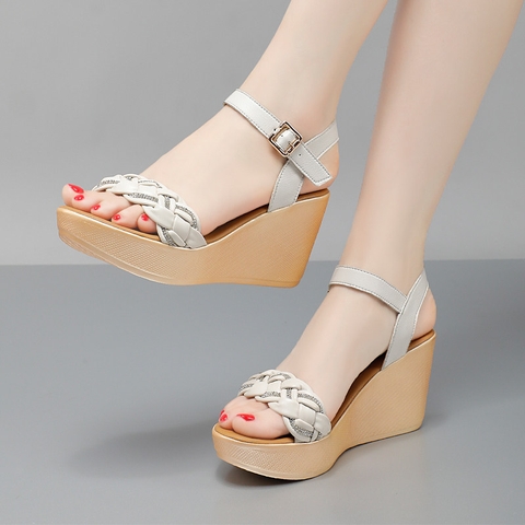ma-m246-giay-cao-cap-sandal-de-xuong-nu-dinh-da-got-cao-de-platf