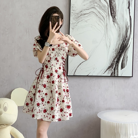 ma-l682-vay-thiet-ke-tay-bong-co-vuong-hoa-tiet-hoa-kieu-phap