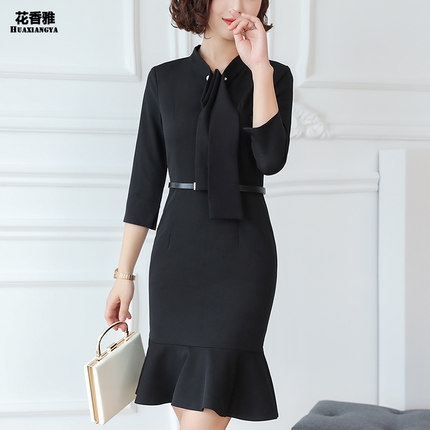ma-a879-dam-vay-tay-lo-duoi-ca-cong-so-co-chu-v-cao-cap-lich-su
