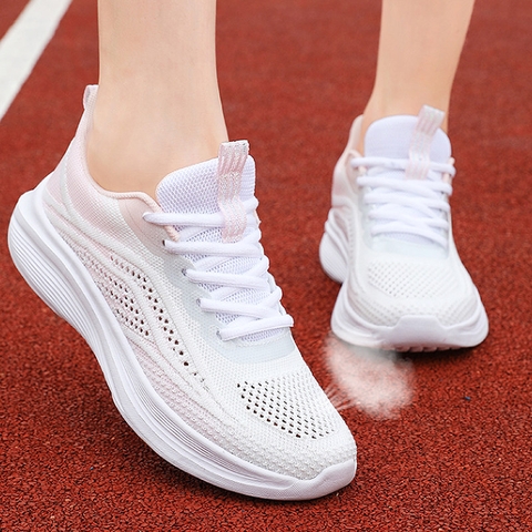 ma-m091-giay-nu-mua-he-voi-lo-xo-day-lon-phan-tren-bang-luoi-don-khoet-rong-giay