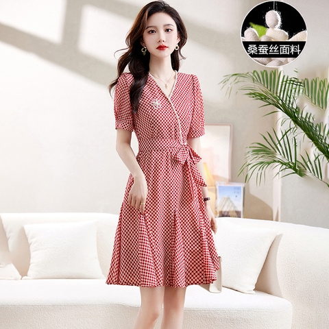 ma-l689-vay-cao-cap-sang-trongphong-cach-moi-vay-buoc-day-mua-he-cho-nu