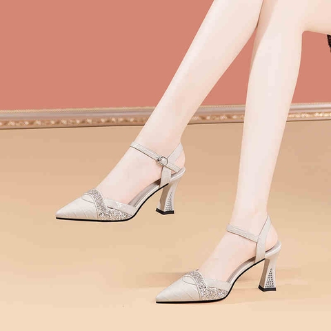 ma-k765-giay-cao-got-phong-cach-co-tich-nu-quai