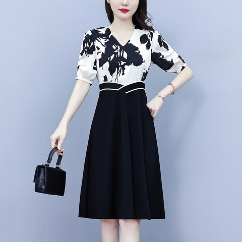 ma-h723-dam-vay-nu-trung-nien-bigsize-co-chu-v-sang-trong