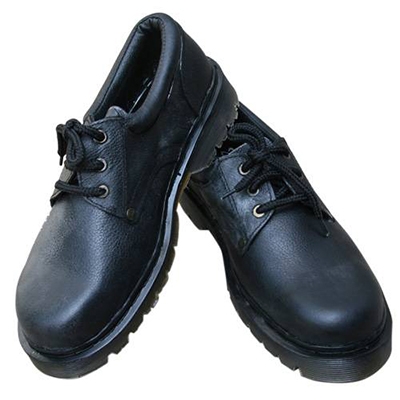 Xử lý giày bảo hộ lao động khi bị ướt như thế nào?
