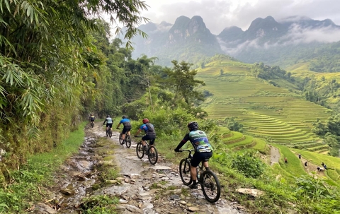 14 DAY - SAPA  - HA GIANG - CAO BANG BORDER BELT BICYCLE TOURS
