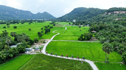 17 DAY INDOCHINA CYCLING TOURS | VIETNAM-CAMBODIA -LAOS BIKE ADVENTURE