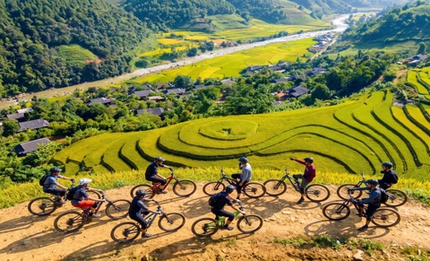 21 DAY VIETNAM - BICYCLE LOOP | EPIC HANOI-LUANG PRABANG ADVENTURE
