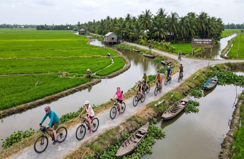 5 DAYS  AMAZING MEKONG DELTA BICYCLE LOOP