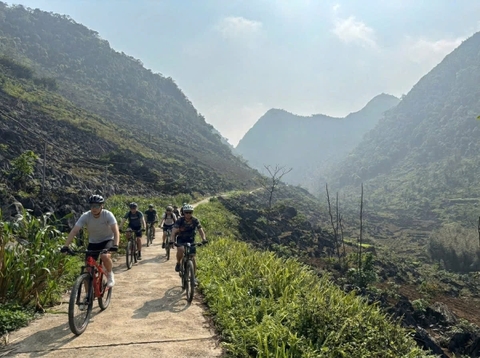 12 DAY VIETNAM CYCLING TOURS | XUAN SON -MOC CHAU -MAI CHAU - PU LUONG