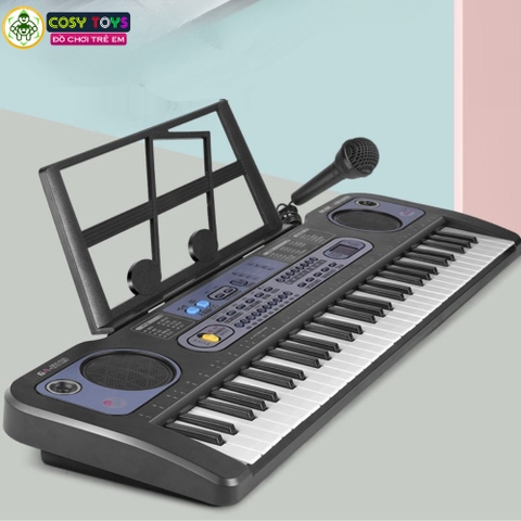 Đàn piano cỡ lớn với 61 phím chức năng kèm micro cho bé