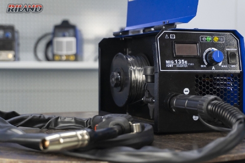 MÁY HÀN RILAND MIG 135E MẪU MỚI