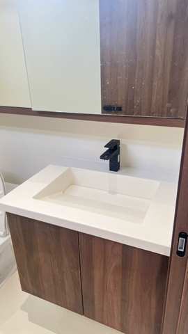 Đá solid surface ốp mặt bếp và  chậu nguyên khối tại Bình Phước