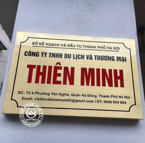 Biển công ty inox xước vàng, gấp chân vuông