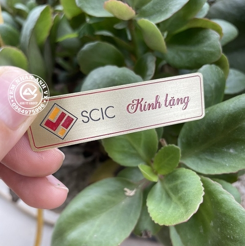 Tem dán quà tặng