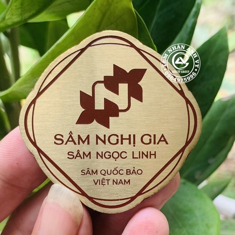 Tem dán hộp rượu