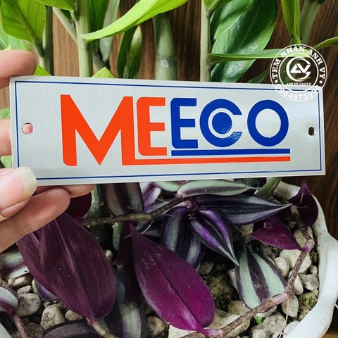 Tem nhận diện thương hiệu