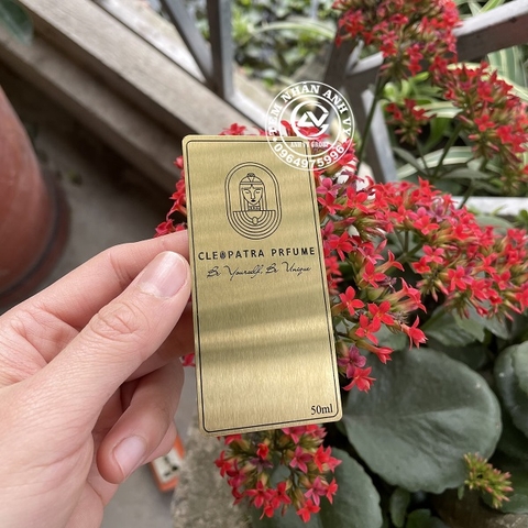 Tem dán chai nước hoa