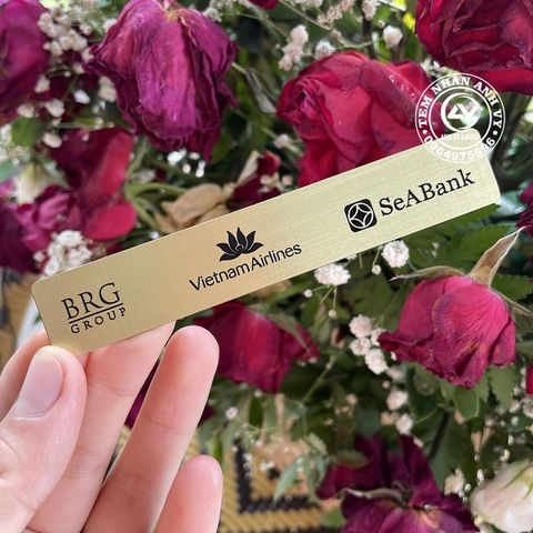 Tem dán quà tặng